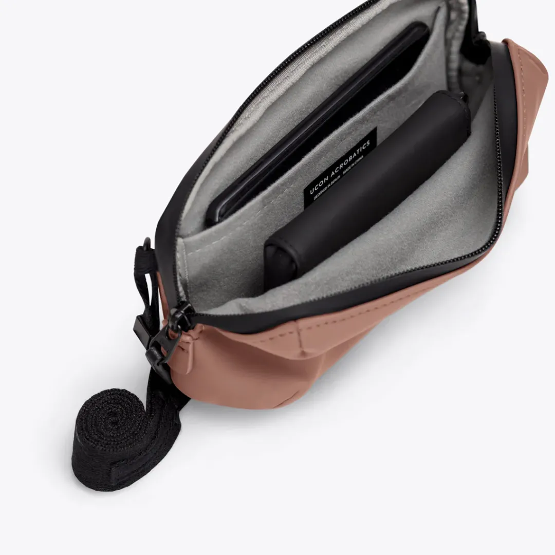 Ucon Acrobatics Ando Medium Bag Redwood New