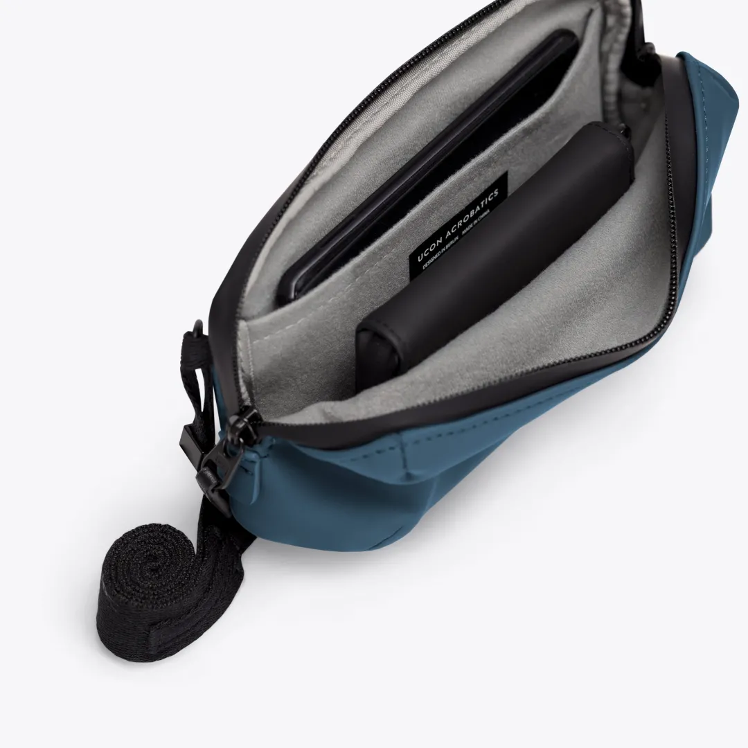 Ucon Acrobatics Ando Medium Bag Petrol Online