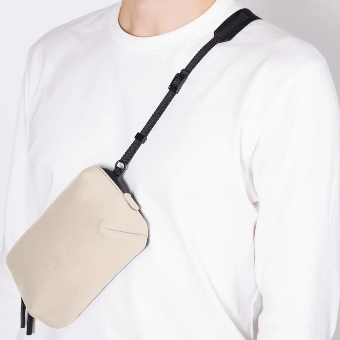 Ucon Acrobatics Ando Medium Bag LightSand Hot