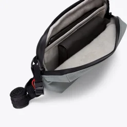 Ucon Acrobatics Ando Medium Bag PigeonBlueReflective Best