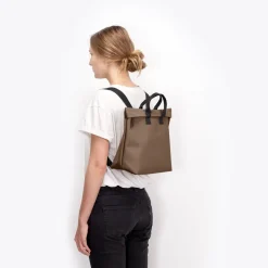 Ucon Acrobatics Eliza Bag Chestnut Best
