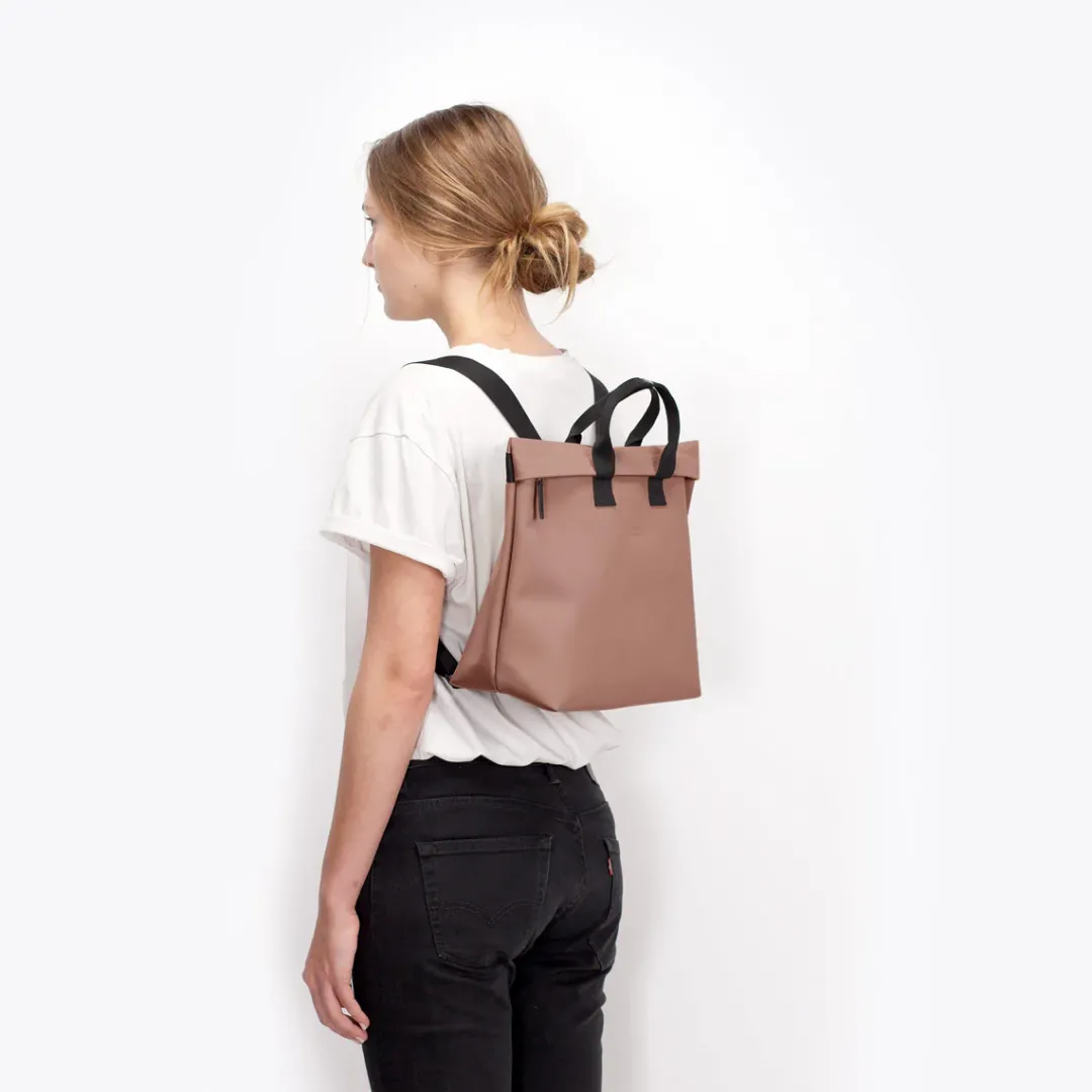Ucon Acrobatics Eliza Bag Redwood Hot