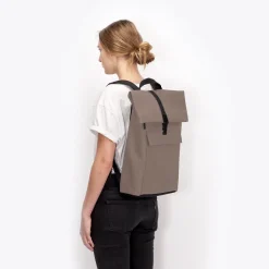 Ucon Acrobatics Jannik Medium Backpack DarkSand Hot