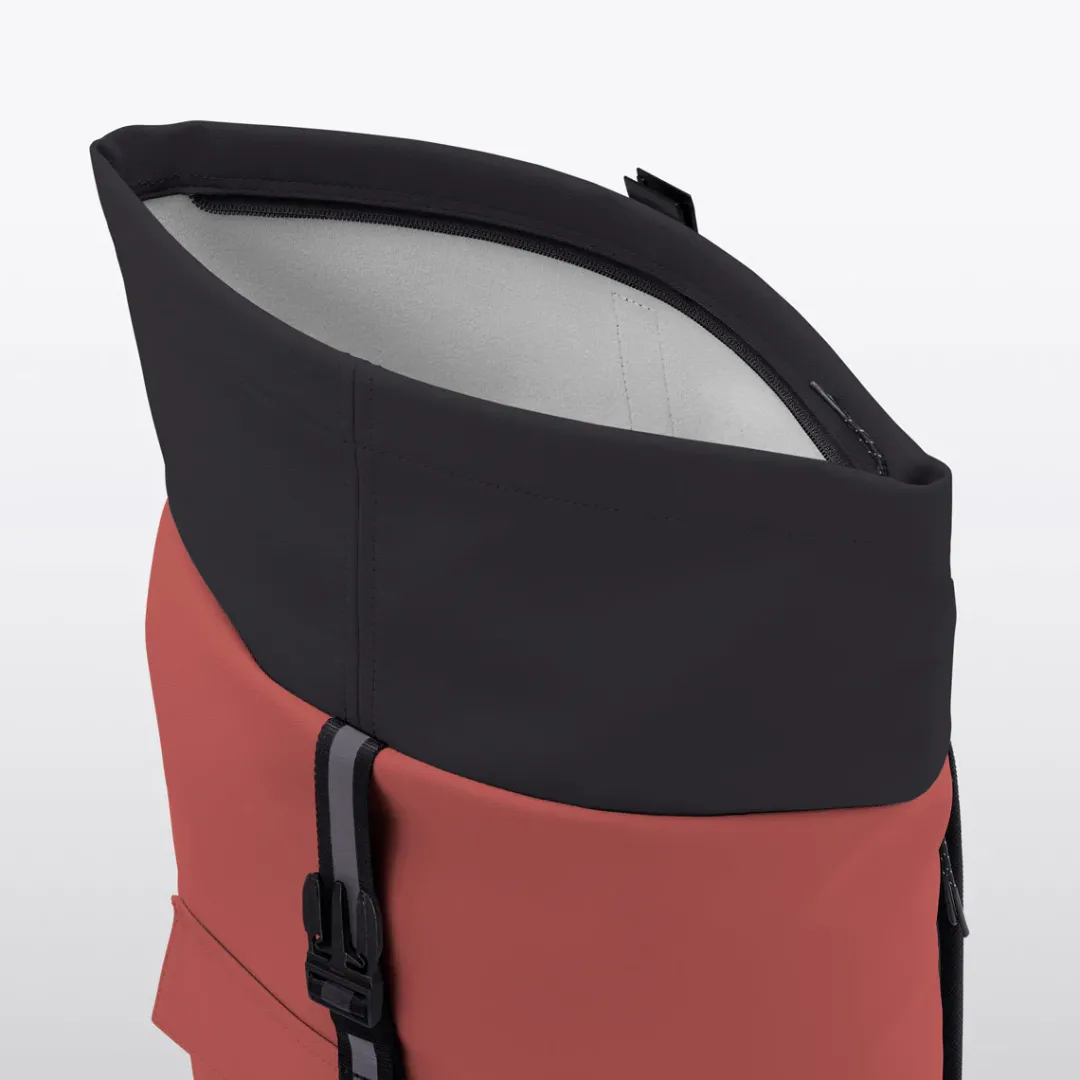 Ucon Acrobatics Jannik Medium Backpack Hibiscus-Black Online
