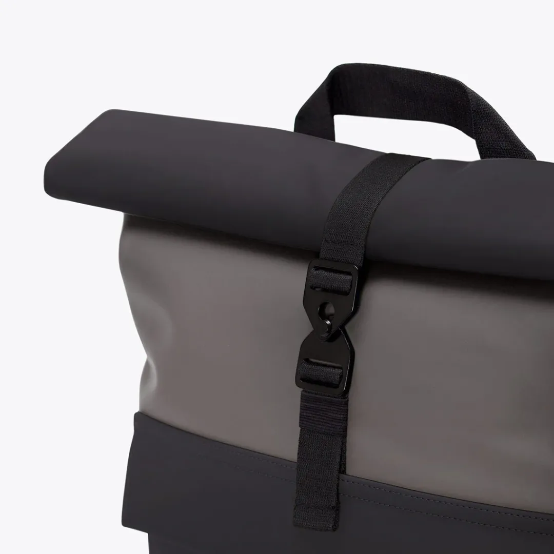 Ucon Acrobatics Jasper Medium Backpack Black-DarkGrey Fashion