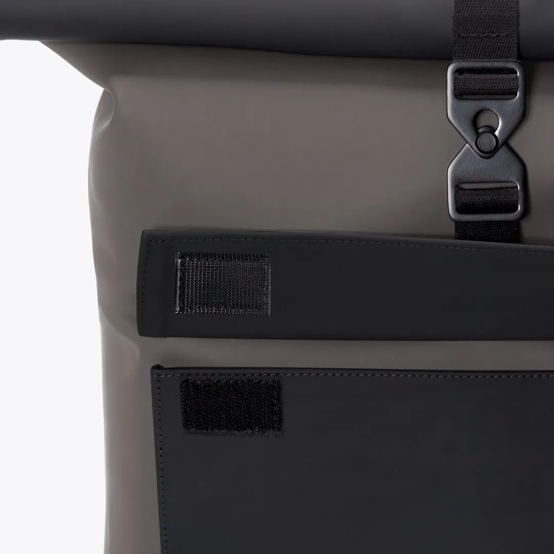 Ucon Acrobatics Jasper Medium Backpack Black-DarkGrey Fashion
