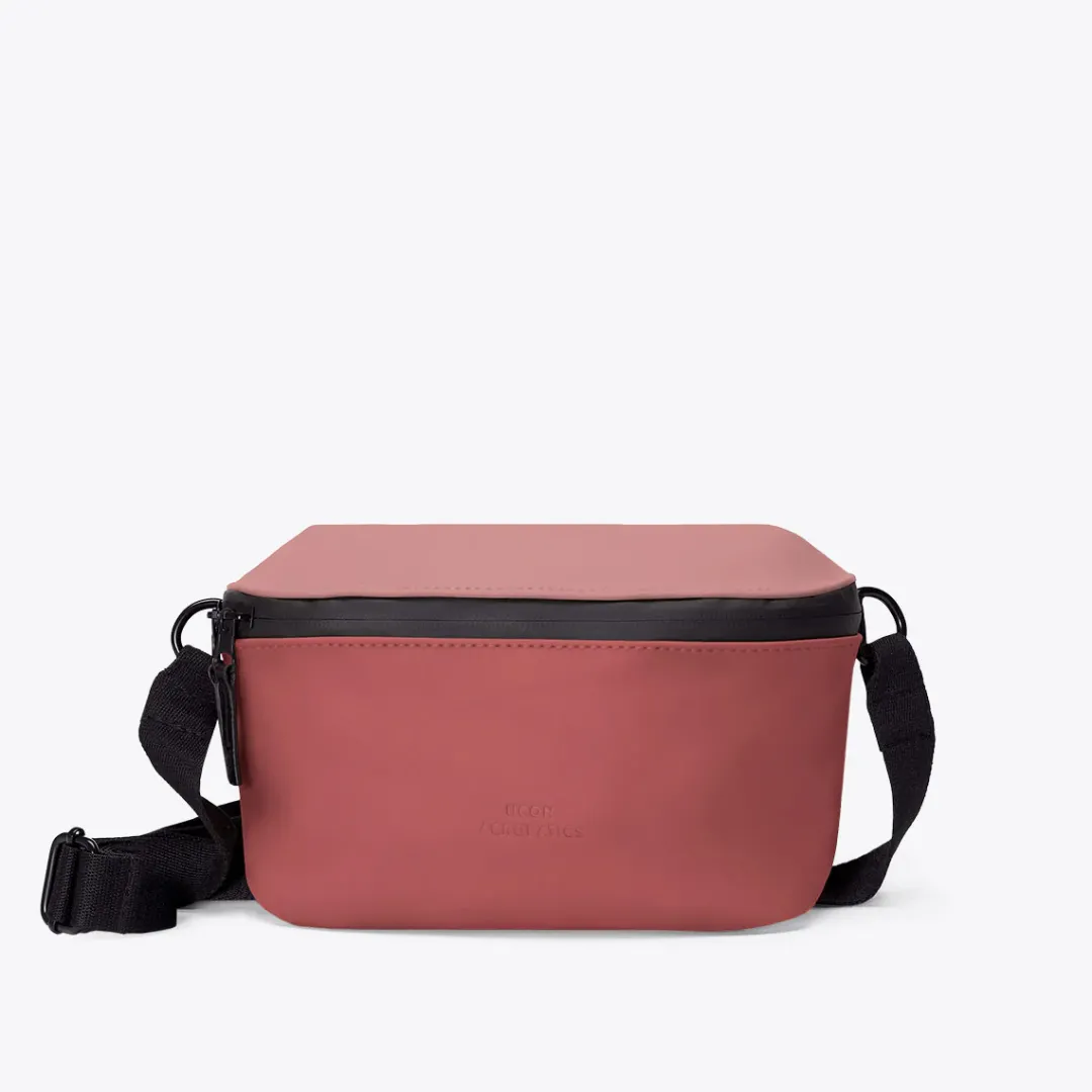 Ucon Acrobatics Jona Bag DarkRose-Hibiscus Sale