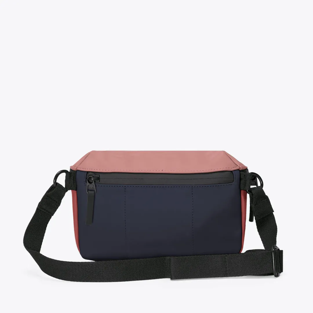 Ucon Acrobatics Jona Bag DarkRose-Hibiscus Sale