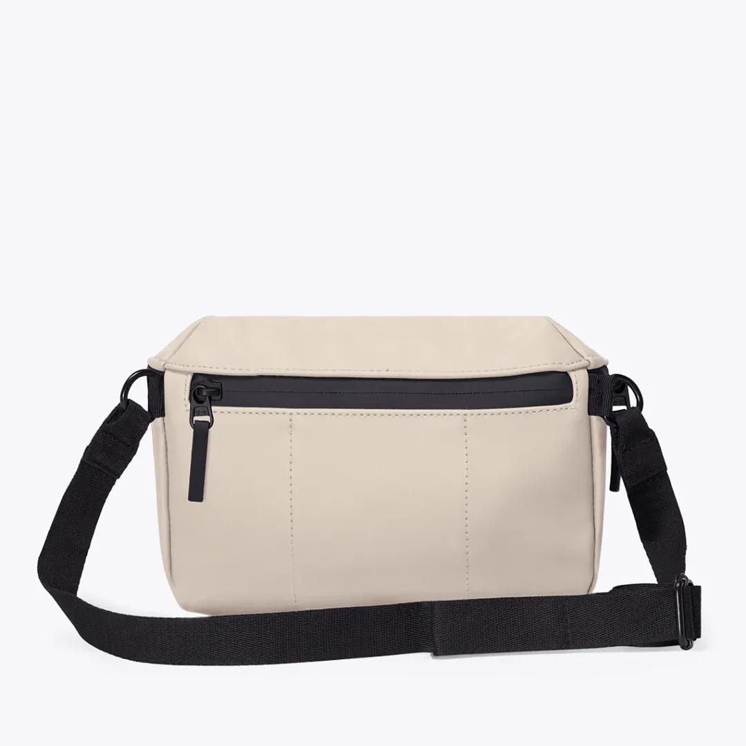 Ucon Acrobatics Jona Large Bag LightSand Hot