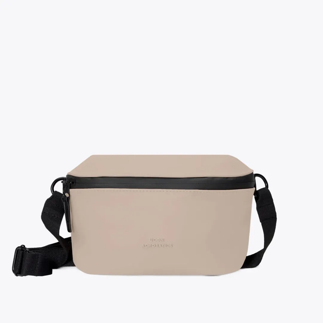 Ucon Acrobatics Jona Medium Bag Sand Hot