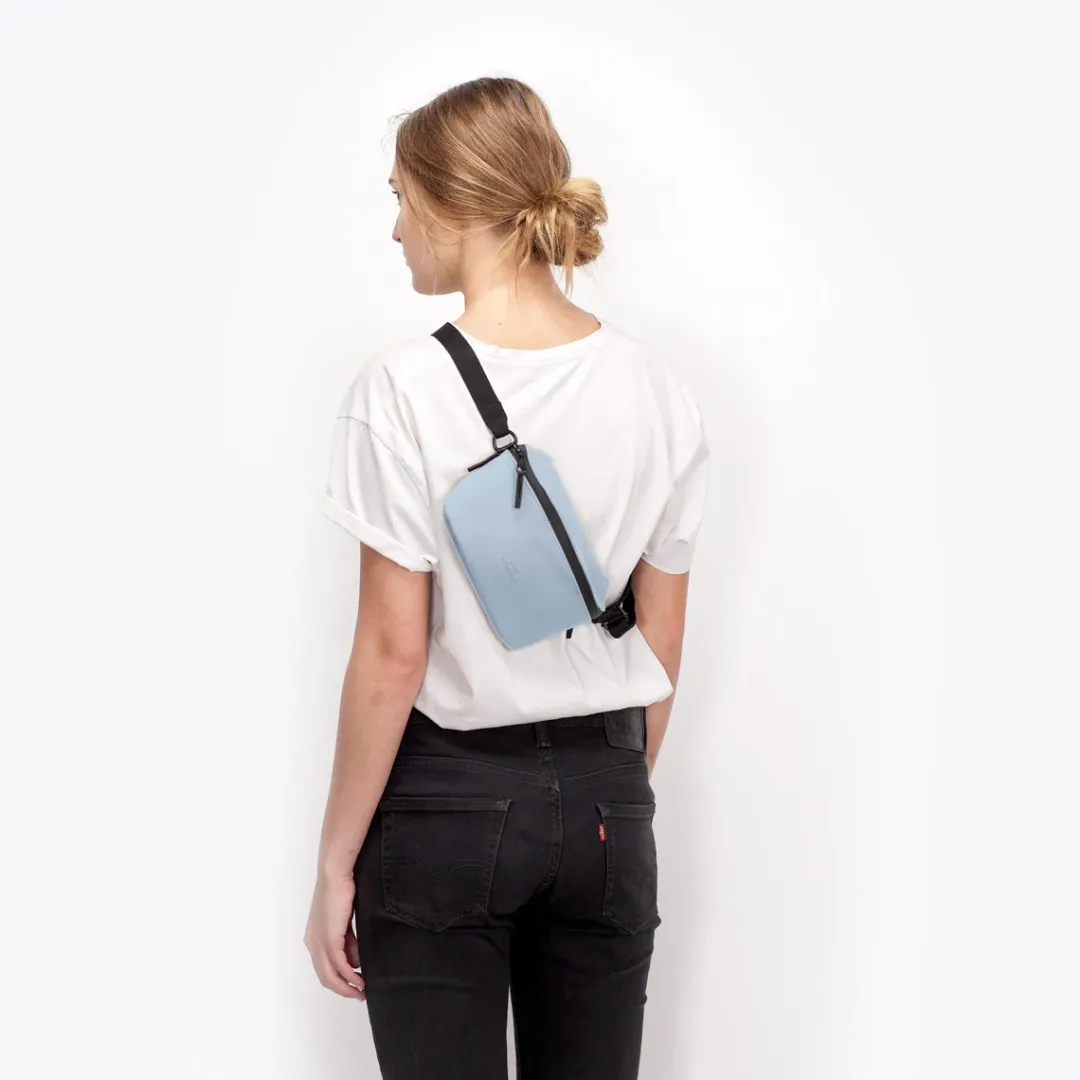 Ucon Acrobatics Jona Medium Bag FogBlue Hot