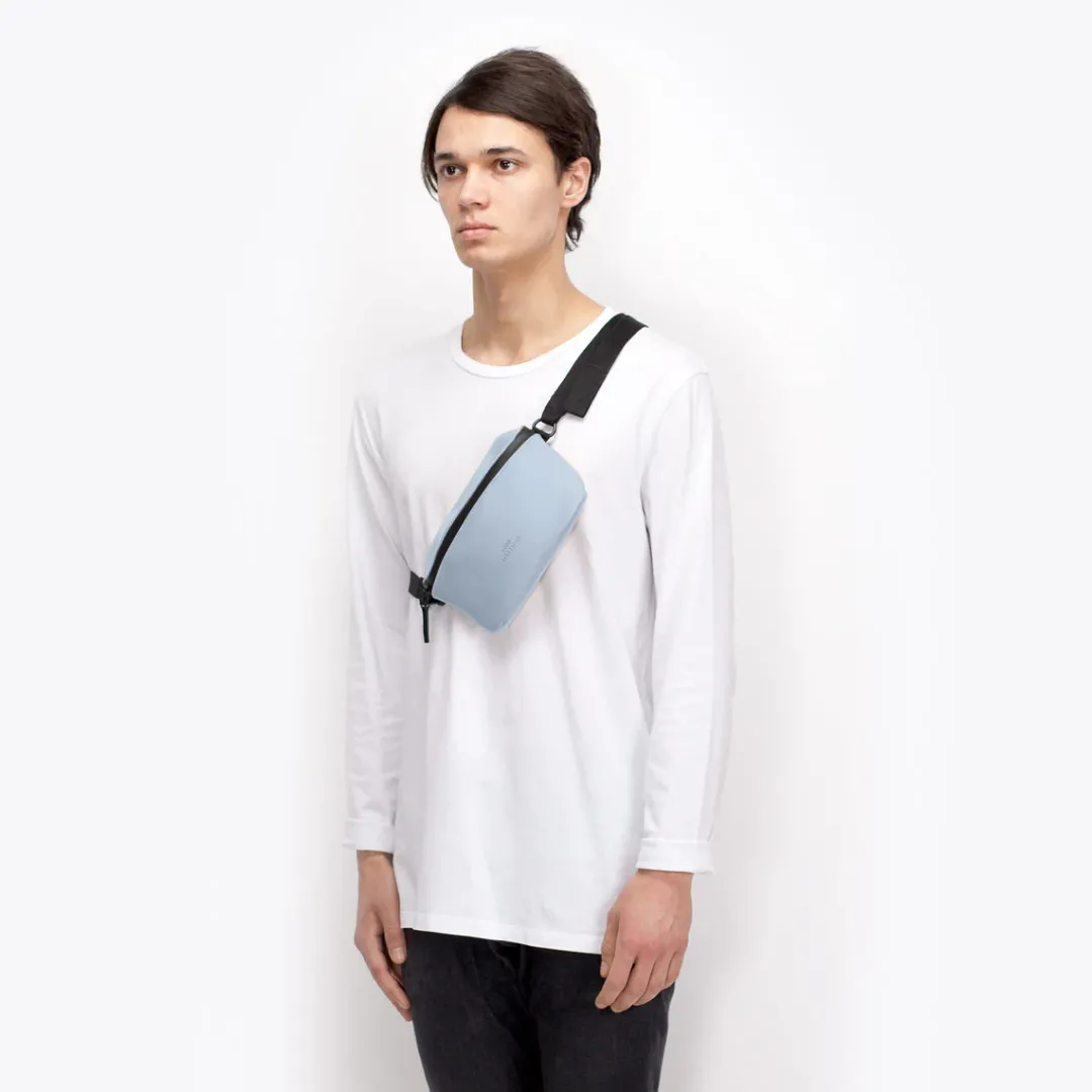Ucon Acrobatics Jona Medium Bag FogBlue Hot