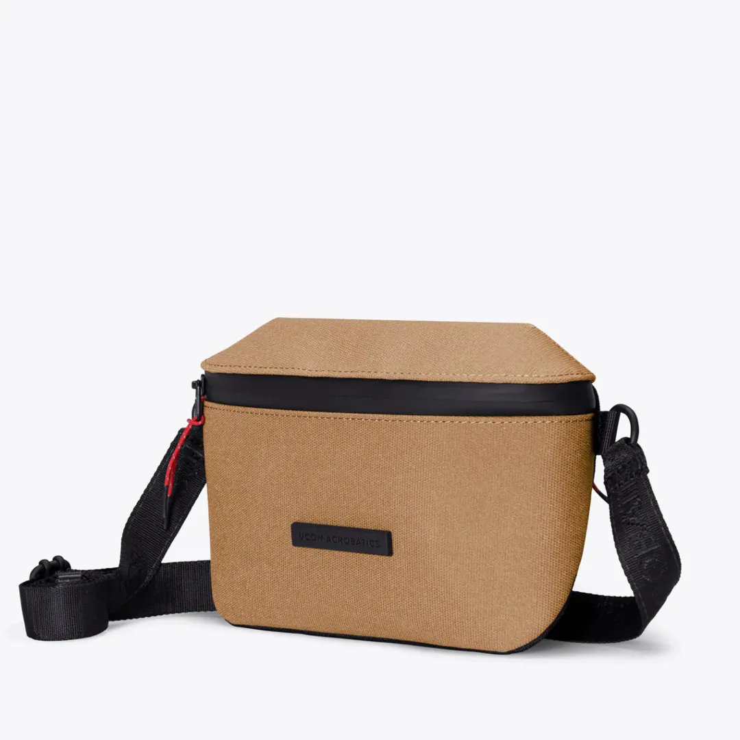 Ucon Acrobatics Jona Medium Bag DarkSandReflective Best