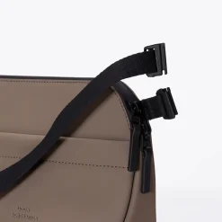 Ucon Acrobatics Melvin Medium Bag DarkSand New
