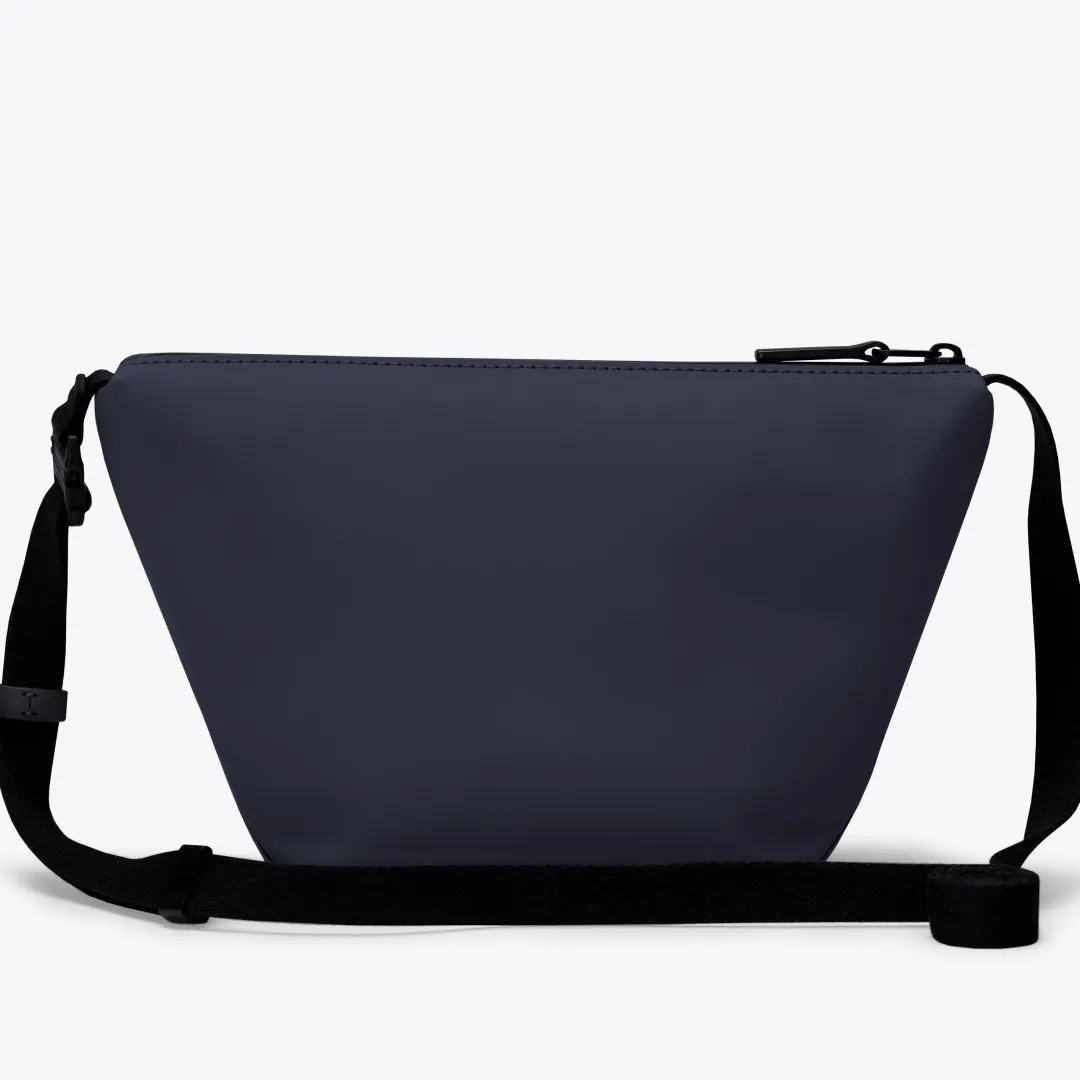 Ucon Acrobatics Nola Bag DarkNavy New