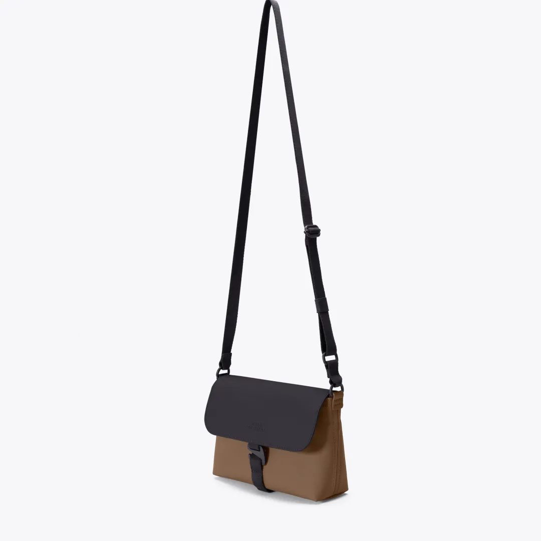 Ucon Acrobatics Yuri Bag Black-Chestnut Discount